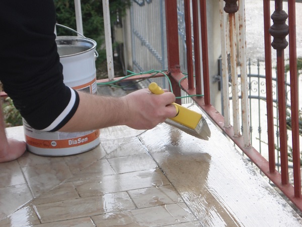 Trattamento balconi-terrazzi Trattamento balconi-terrazzi